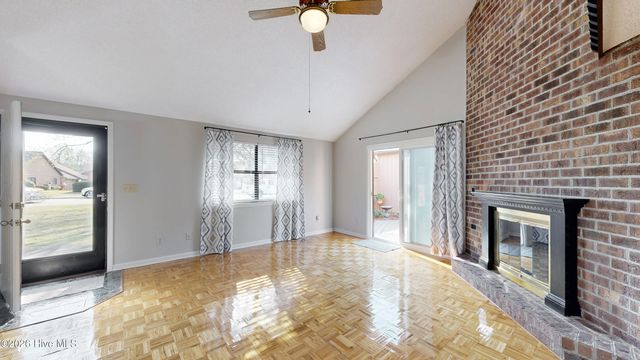 200 Rollins Drive 12, Greenville, NC 27834