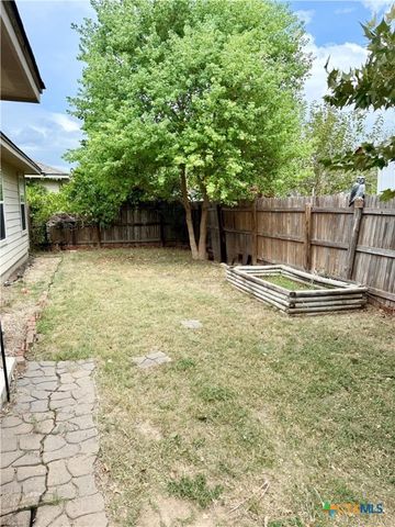 109 Salas Drive, San Marcos, TX 78666