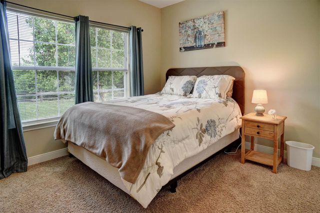 937 Highway 21 E, Bastrop, TX 78602