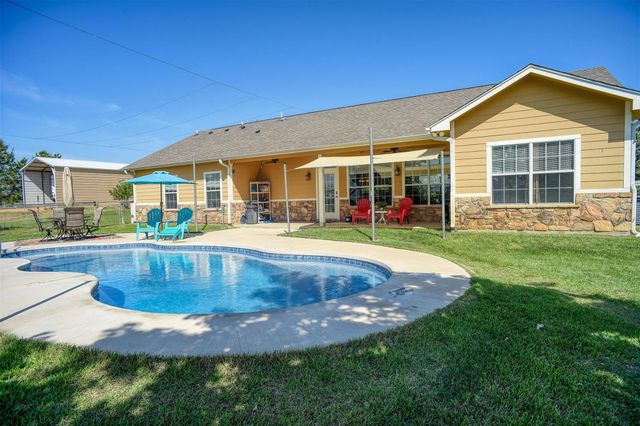 937 Highway 21 E, Bastrop, TX 78602