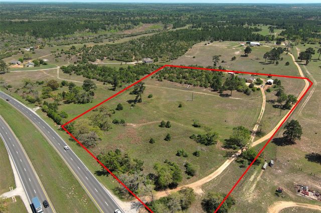 937 Highway 21 E, Bastrop, TX 78602