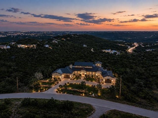 11207 Mountain Top CIR, Jonestown, TX 78645