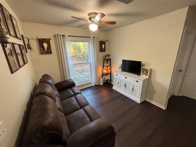 8121 COUNTY ROAD 243B, Wildwood, FL 34785