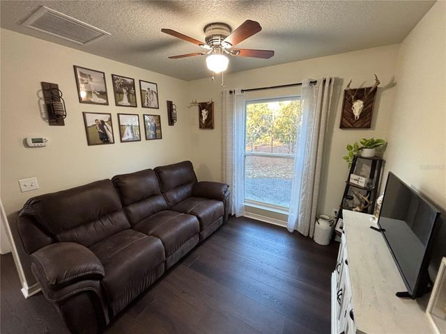 8121 COUNTY ROAD 243B, Wildwood, FL 34785