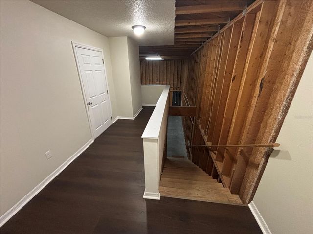 8121 COUNTY ROAD 243B, Wildwood, FL 34785