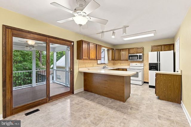 11830 RUTHERFORD DR, Fredericksburg, VA 22407