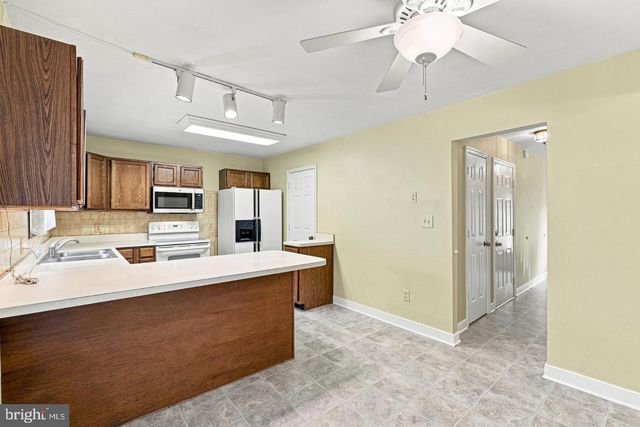 11830 RUTHERFORD DR, Fredericksburg, VA 22407