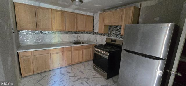 1410 PENNINGTON RD, Trenton, NJ 08618