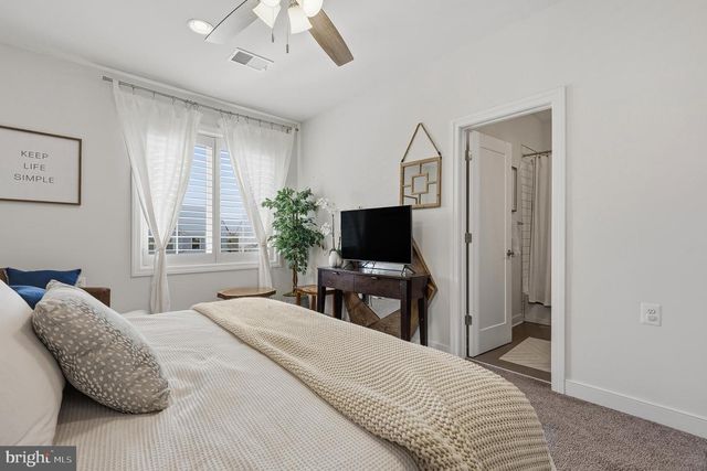 11066 EMERALD CROWN DR, Monrovia, MD 21770