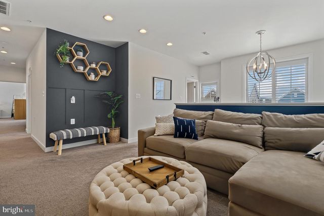 11066 EMERALD CROWN DR, Monrovia, MD 21770