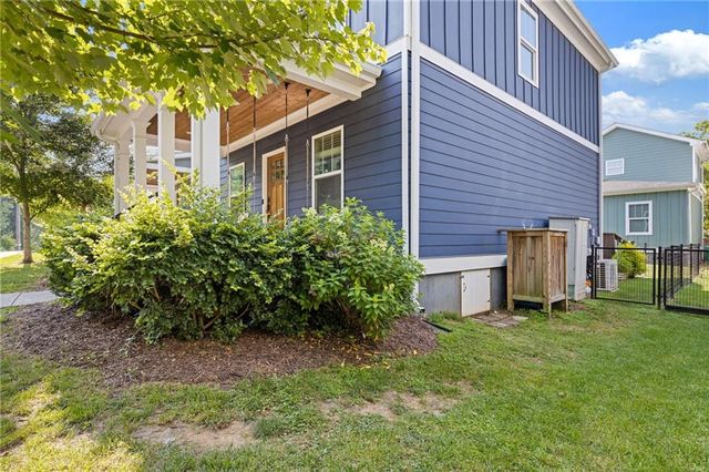 226 Old Canton Circle, Ball Ground, GA 30107