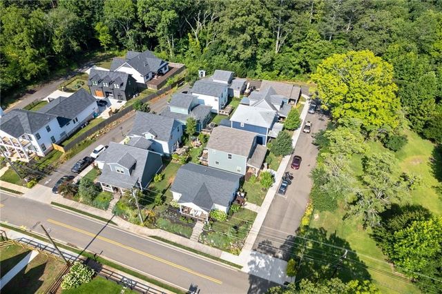 226 Old Canton Circle, Ball Ground, GA 30107