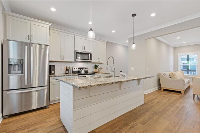 226 Old Canton Circle, Ball Ground, GA 30107