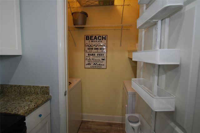 7000 Seawall Boulevard 624, Galveston, TX 77551