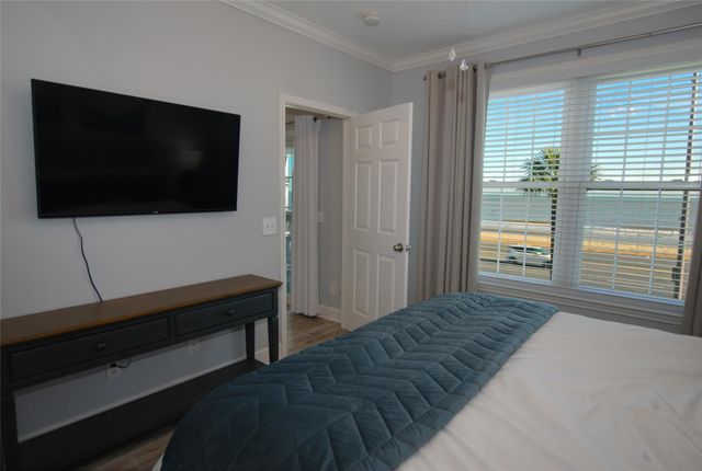 7000 Seawall Boulevard 624, Galveston, TX 77551