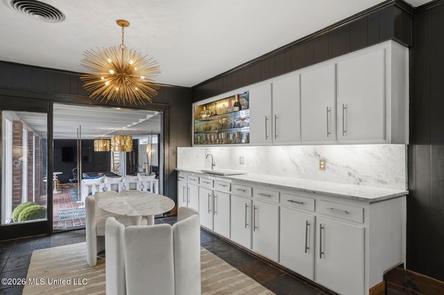 3702 Old Canton Road, Jackson, MS 39216