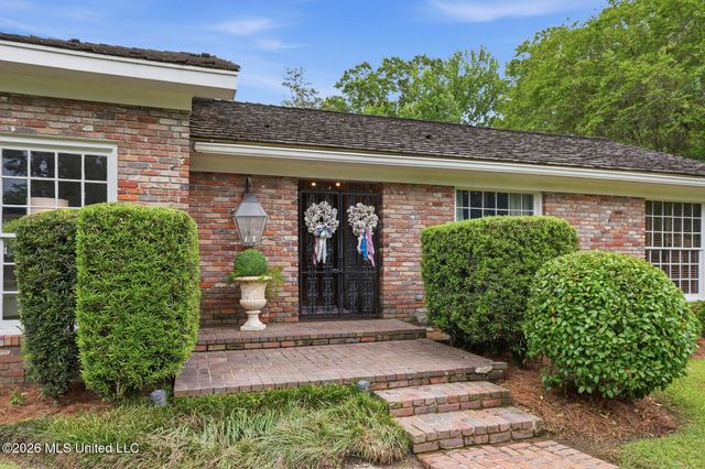 3702 Old Canton Road, Jackson, MS 39216