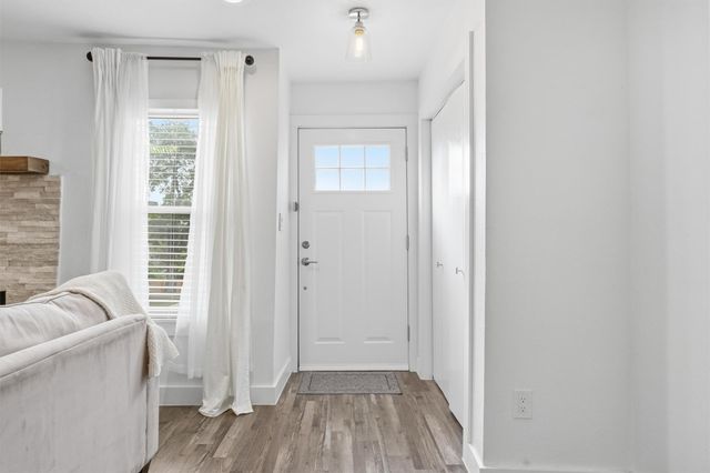 6406 Chimney Creek CIR A, Austin, TX 78723