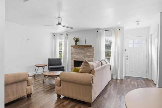 6406 Chimney Creek CIR A, Austin, TX 78723