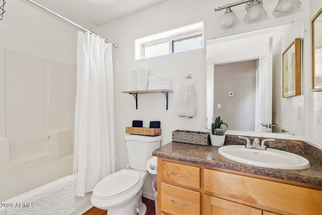 4028 E Lewis 2B Avenue, Phoenix, AZ 85008