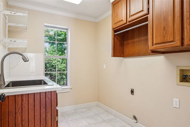 4797 Red Oak Circle, Aubrey, TX 76227