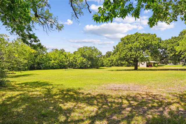 4797 Red Oak Circle, Aubrey, TX 76227
