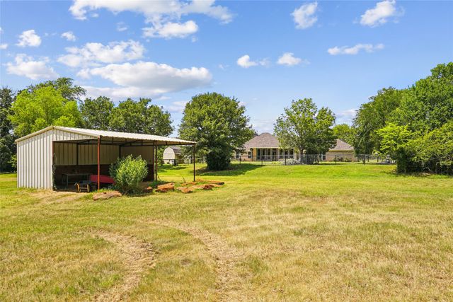 4797 Red Oak Circle, Aubrey, TX 76227