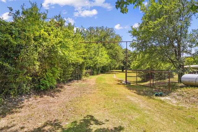 4797 Red Oak Circle, Aubrey, TX 76227