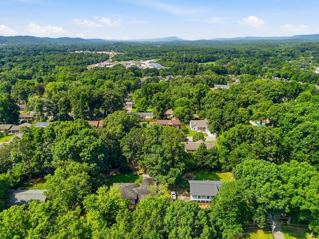 907 Wesley Drive, Hixson, TN 37343