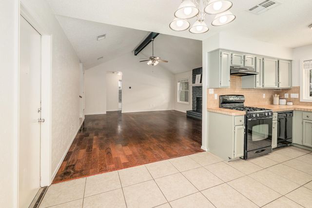 706 Milton CV, Leander, TX 78641