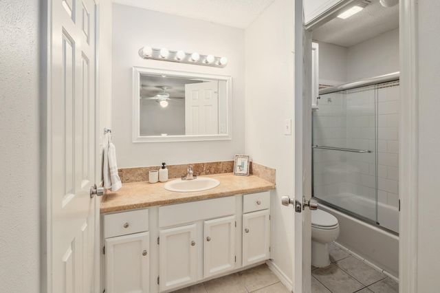 706 Milton CV, Leander, TX 78641