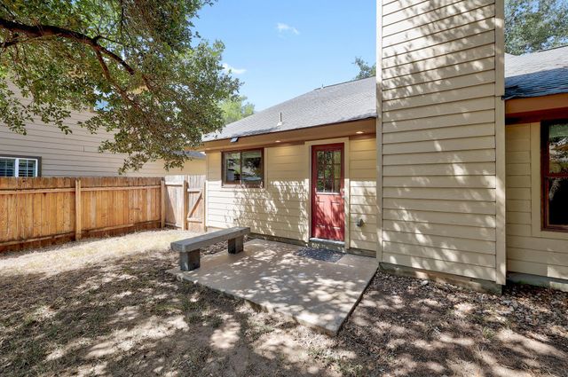 706 Milton CV, Leander, TX 78641