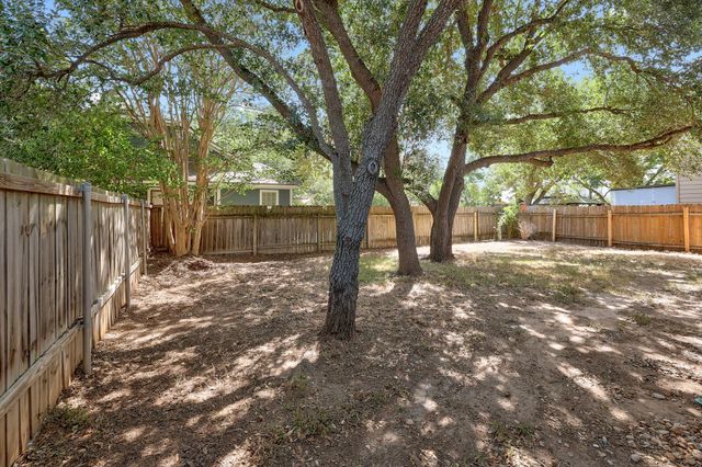 706 Milton CV, Leander, TX 78641