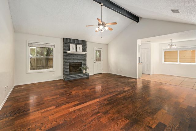 706 Milton CV, Leander, TX 78641