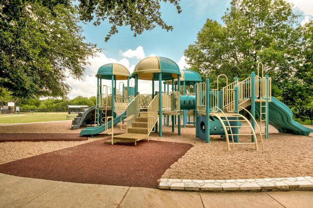 706 Milton CV, Leander, TX 78641