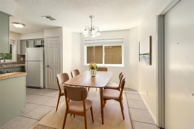 706 Milton CV, Leander, TX 78641
