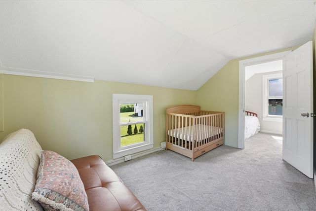 209 Adams St, Agawam, MA 01001