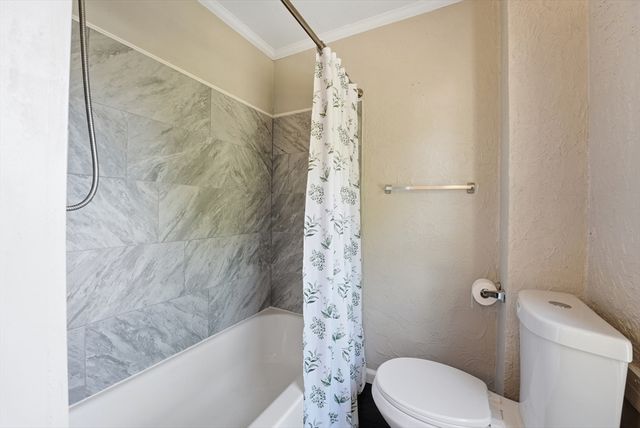 209 Adams St, Agawam, MA 01001