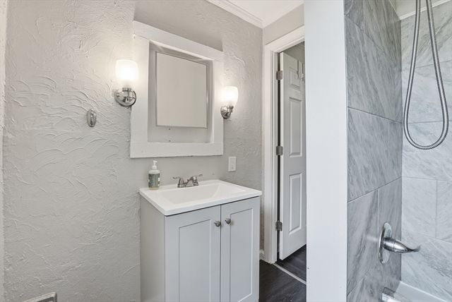 209 Adams St, Agawam, MA 01001
