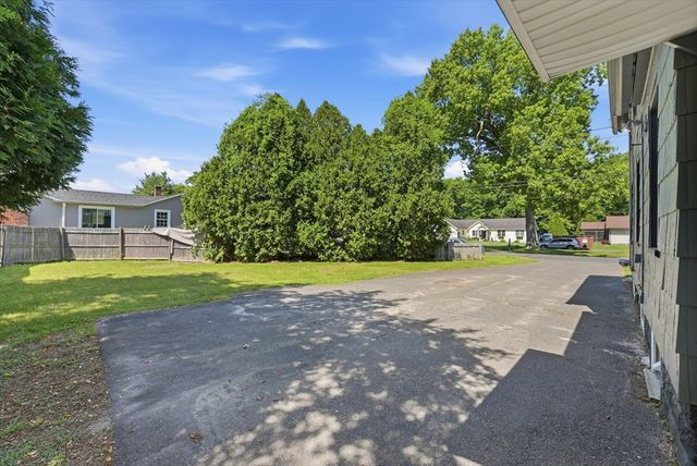 209 Adams St, Agawam, MA 01001