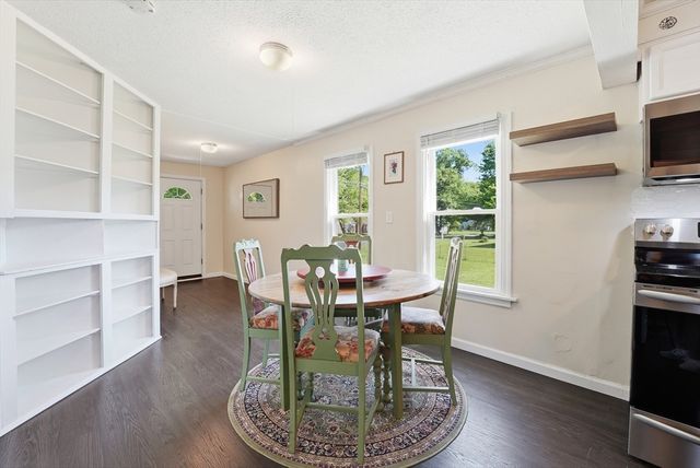 209 Adams St, Agawam, MA 01001