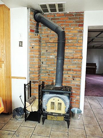 611 Hobson Avenue, Butte, MT 59701