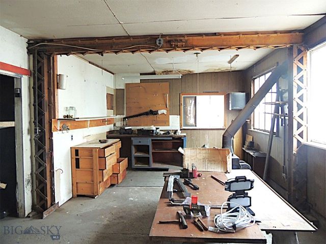 611 Hobson Avenue, Butte, MT 59701