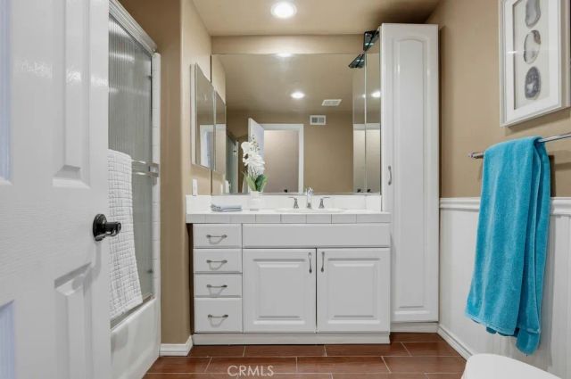 5550 E Edgemar, Anaheim, CA 92807