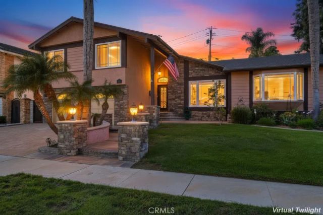 5550 E Edgemar, Anaheim, CA 92807