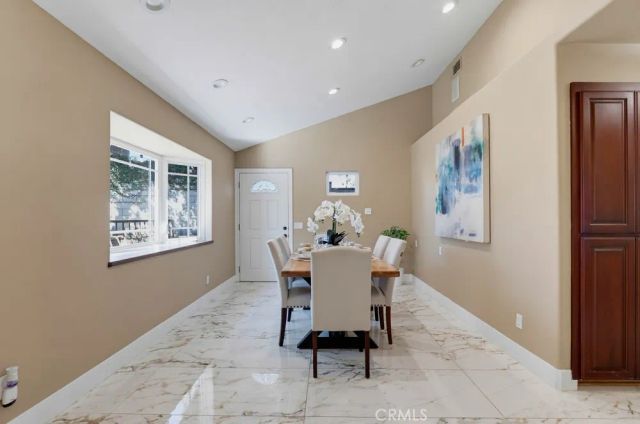 5550 E Edgemar, Anaheim, CA 92807