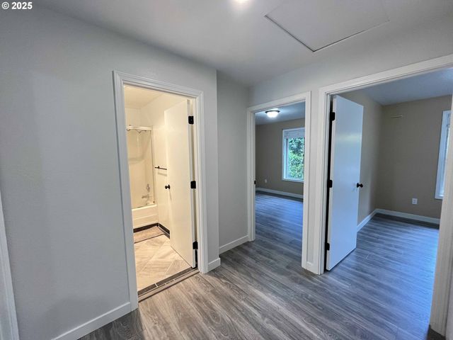 2040 11TH St, Florence, OR 97439