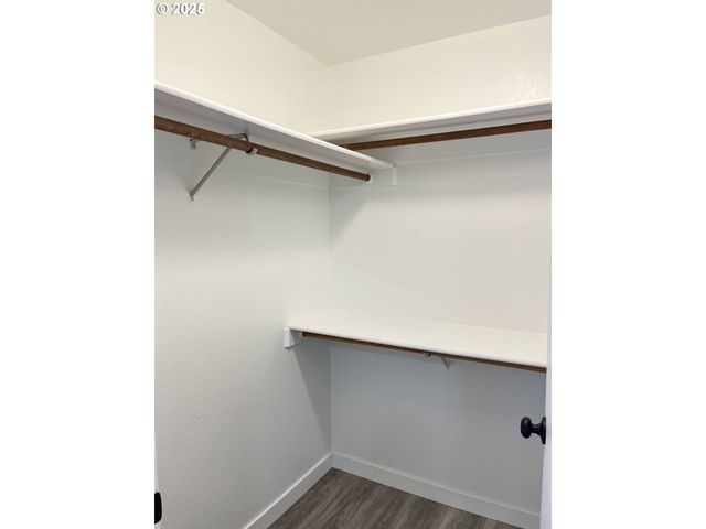 2040 11TH St, Florence, OR 97439
