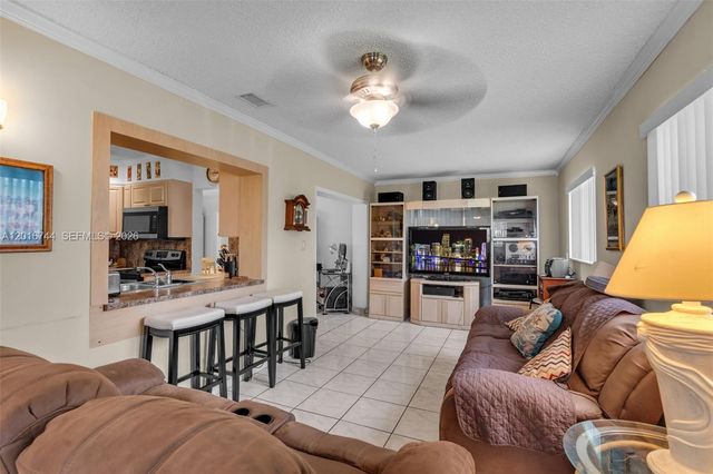 5809 NW 83rd Ave, Tamarac, FL 33321