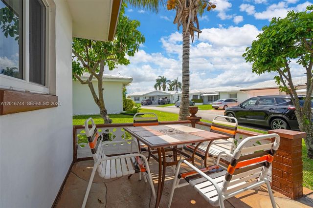 5809 NW 83rd Ave, Tamarac, FL 33321